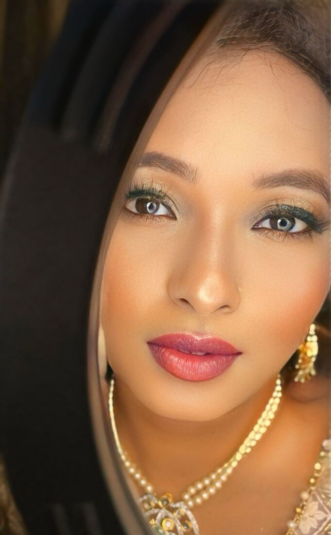 Glam eye makeup close-up